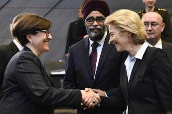 Nato, Trenta: Italia rispetta impegni presi Nato, Trenta: Italia rispetta impegni presi